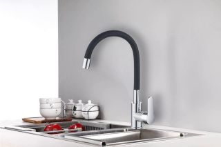 Смеситель для кухни с гибким изливом Maretti Project PC31RGZ32, хром/черный